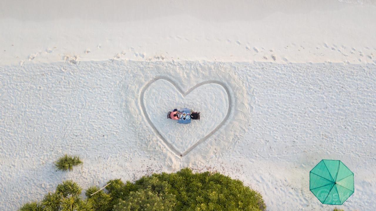New Moon Village Ukulhas Island Bagian luar foto