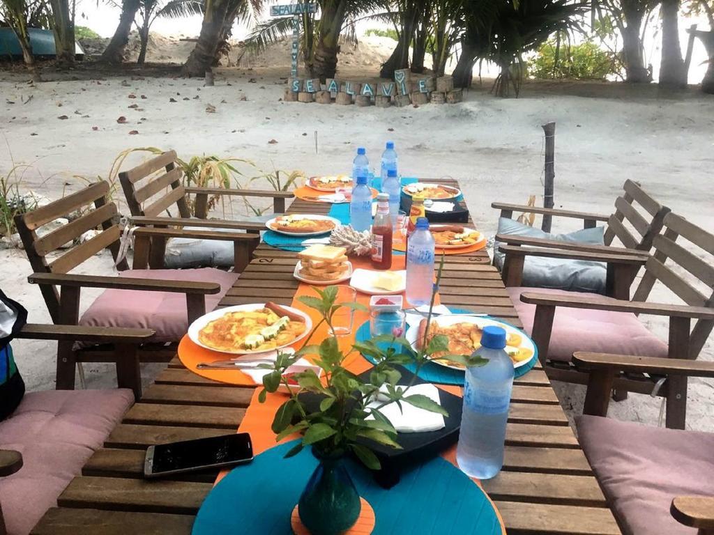 New Moon Village Ukulhas Island Bagian luar foto